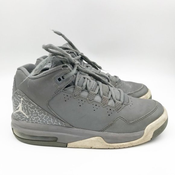 high top jordans kids